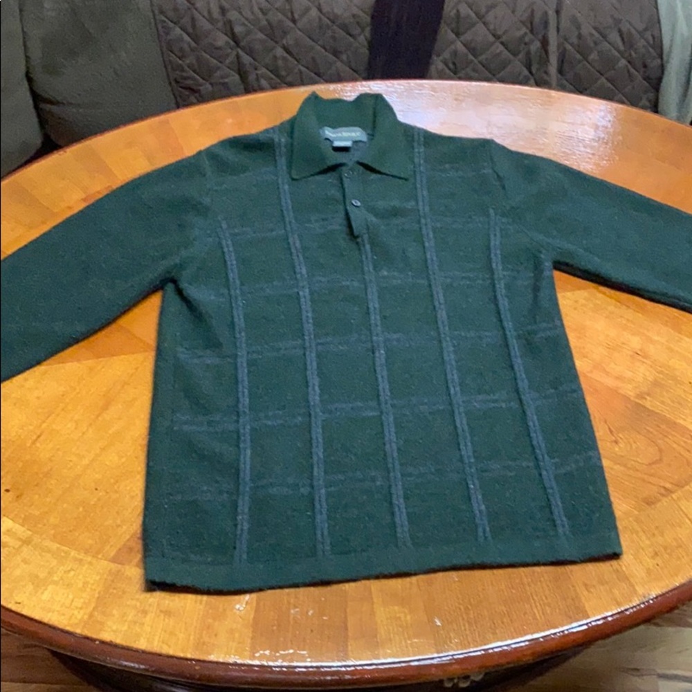 Men’s Banana Republic Green Sweater (Medium)
